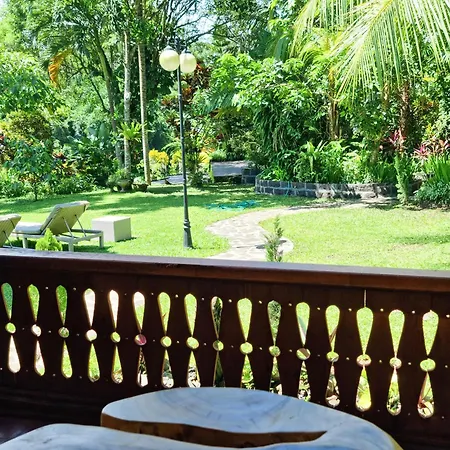 Avalon Ubud Castle & Spa Exterior photo